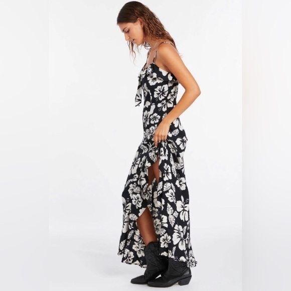 Volcom Coco Ho Black White Bodice tie and Thigh High Slit Maxi Dress size XS new - Picture 7 of 8